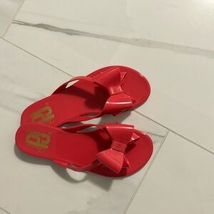 Petite Jolie flip-flops